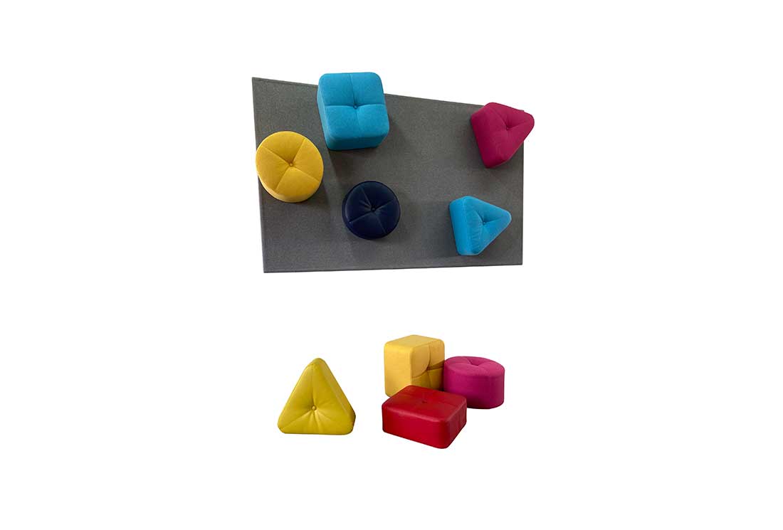 Poufs with magnetic board